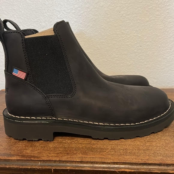 Danner Bull Run Chelsea Boots - Picture 3 of 6
